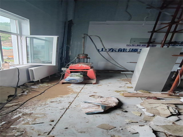 梁园地基基础下沉墙体裂缝加固注浆顶升施工